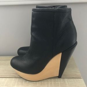 Kelsi Dagger wedge heels
